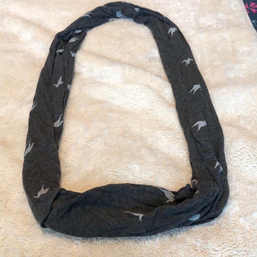 Aerie scarf
